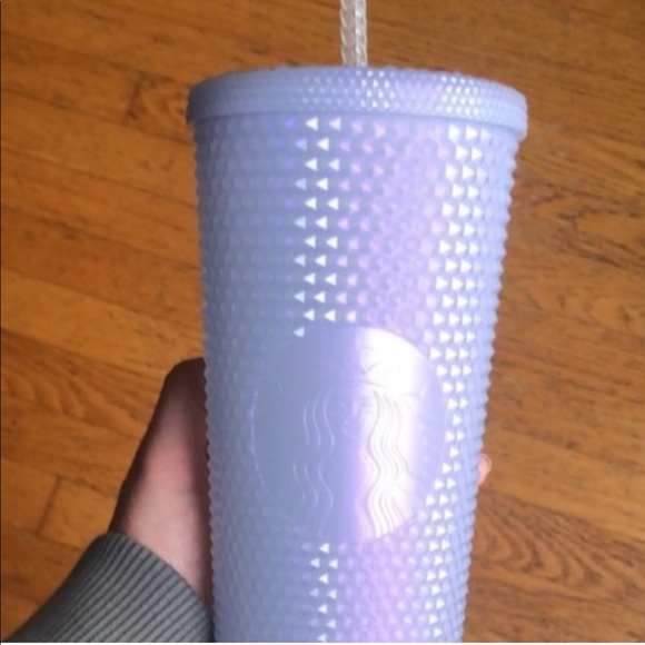 NWT Studded Winter 2021 Tumbler 💜🤍